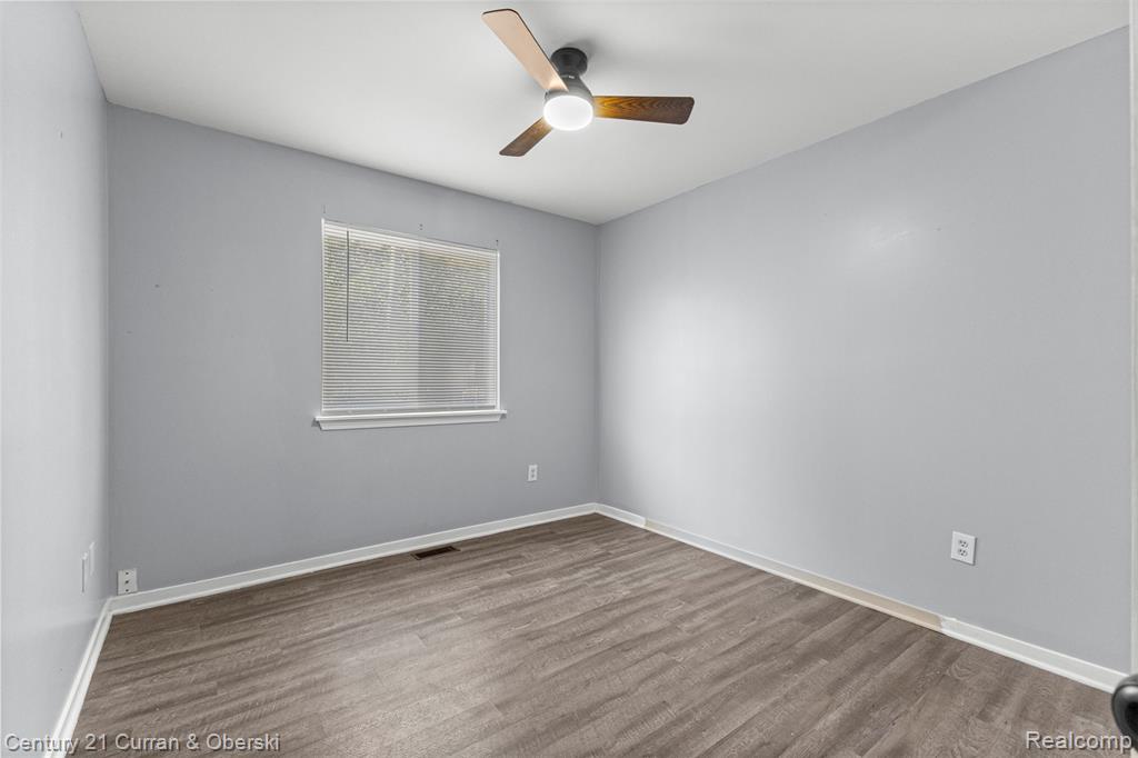 13230 Delavern Street, Rockwood, MI — Photo 11