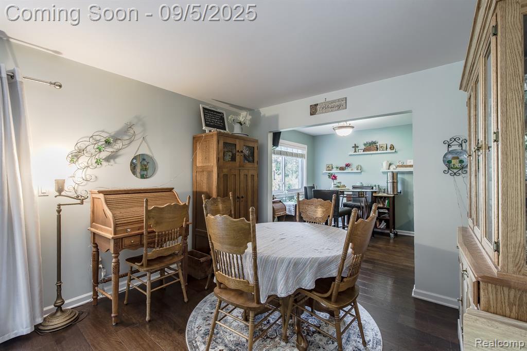 475 Sandehurst Drive, Grand Blanc, MI 48439 — Photo 21