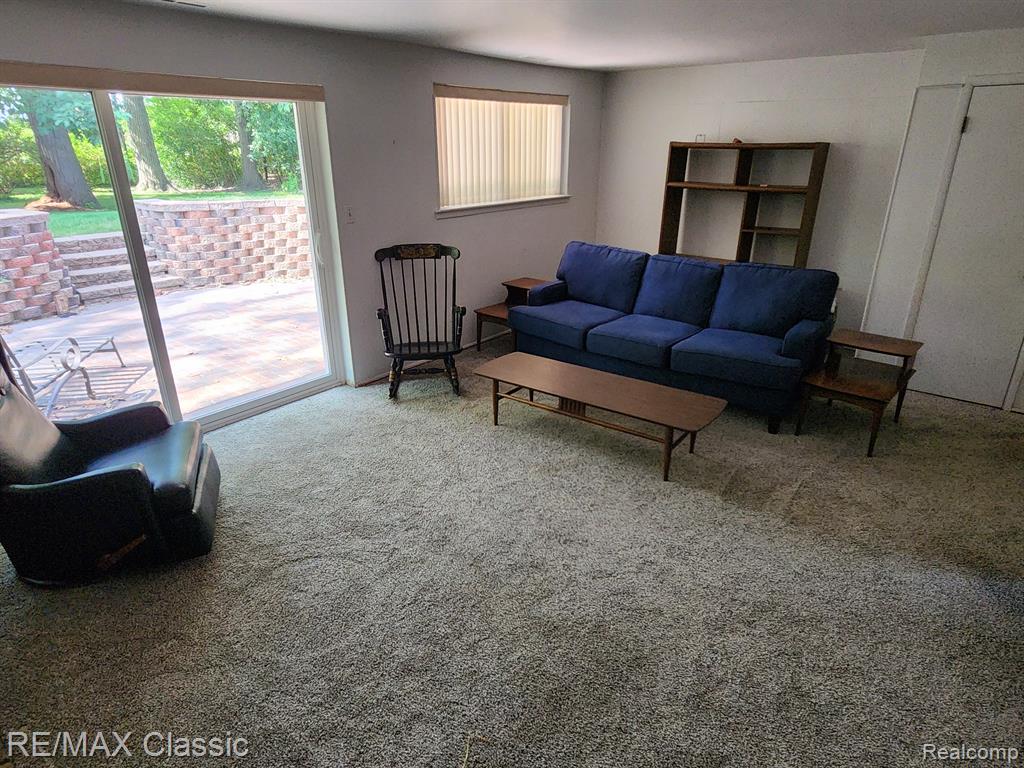 473 FOX RIVER Drive, Bloomfield Hills, MI 48304 — Photo 35