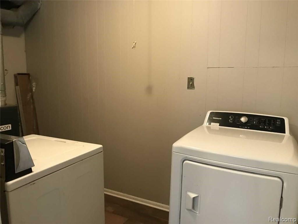 23440 COUZENS Avenue, Hazel Park, MI 48030 — Photo 8