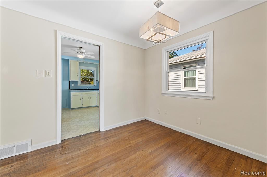 627 Symes Avenue, Royal Oak, MI 48067 — Photo 8