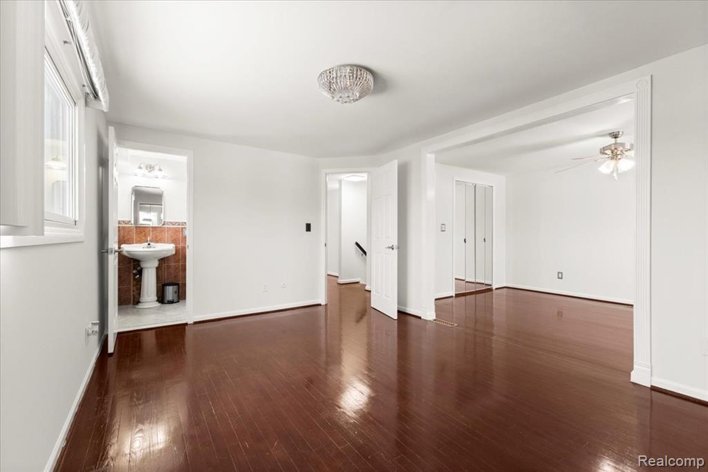 4226 Angeline Drive, Sterling Heights, MI 48310 — Photo 35