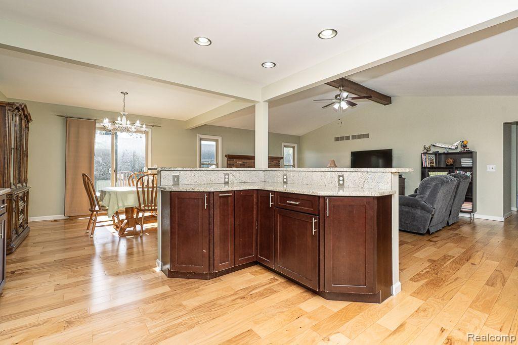 44053 TERRICAR Lane, Clinton Twp, MI 48038 — Photo 12