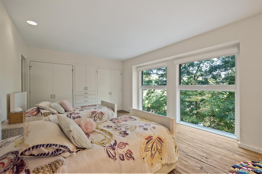 7371 Lindenmere Drive, Bloomfield Hills, MI 48301 — Photo 30