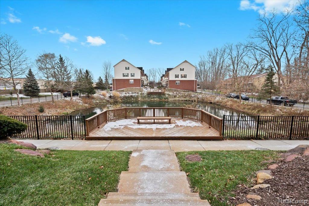 1039 FOUNTAIN VIEW Circle, South Lyon, MI 48178 — Photo 26