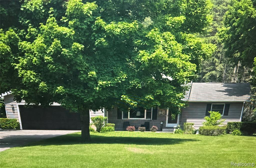 2234 W Caro Road, Caro, MI 48723