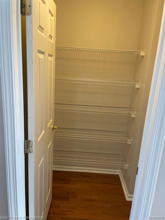 42843 RICHMOND Drive, Sterling Heights, MI 48313 — Photo 16