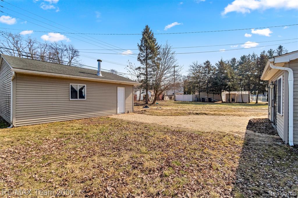 9267 Glenis Street, Taylor, MI 48180 — Photo 31