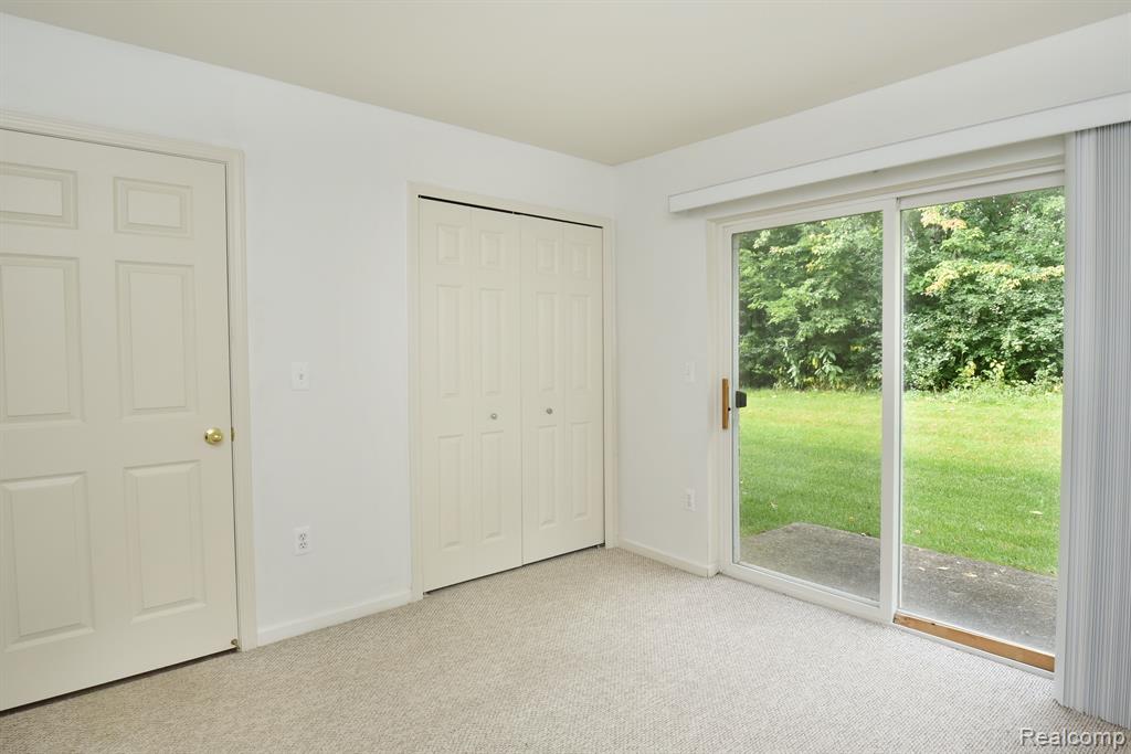 751 PAINT CREEK Drive, Troy, MI 48085 — Photo 25