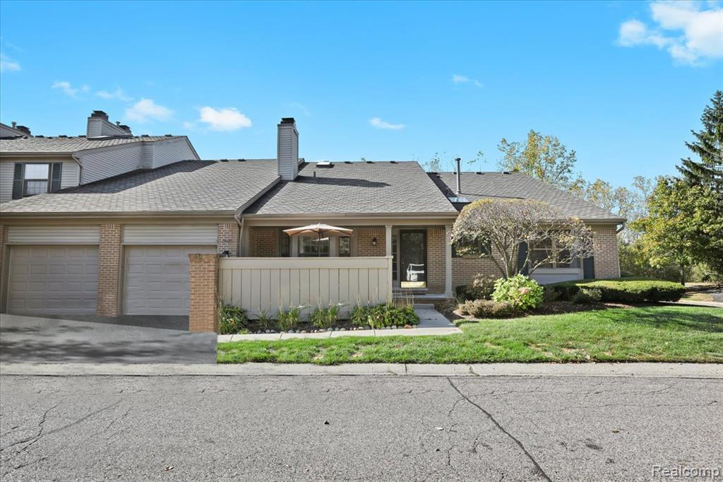 29485 Beau Ridge, Farmington Hills, MI 48331 — Photo 2