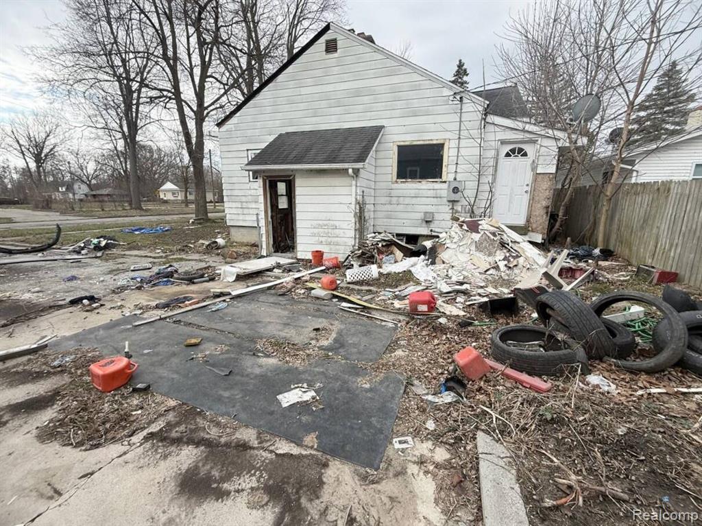 704 Vermont Street, Saginaw, MI, 48602