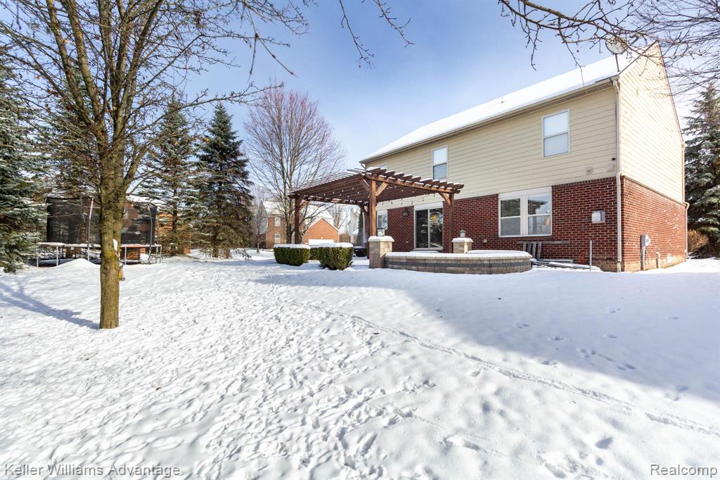 24975 Bloomfield Court, Novi, MI — Photo 49