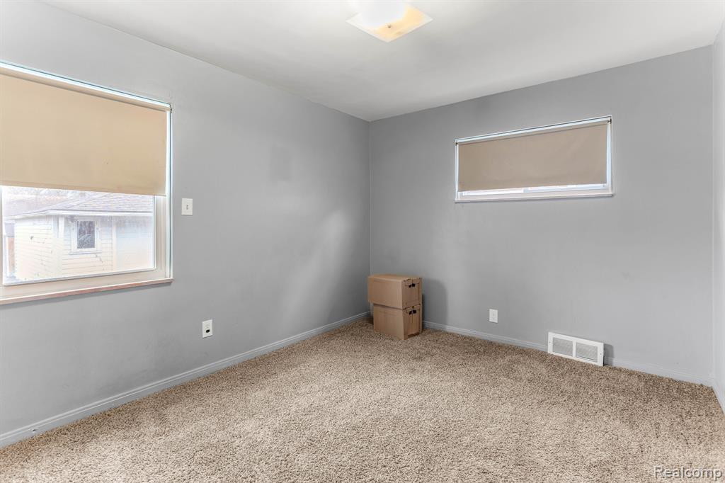 9257 STAHELIN Avenue, Detroit, MI 48228 — Photo 14