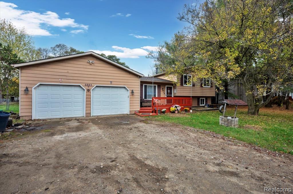 5883 Gracelawn Street, North Branch, MI 48461 — Photo 3