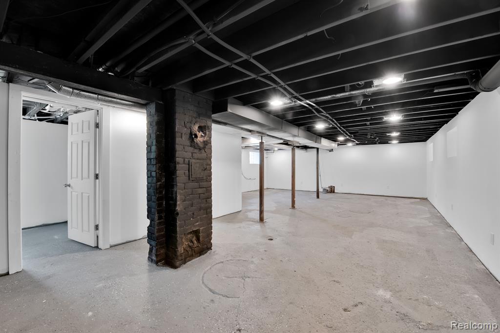 824 PHILIP Street, Detroit, MI 48215 — Photo 19