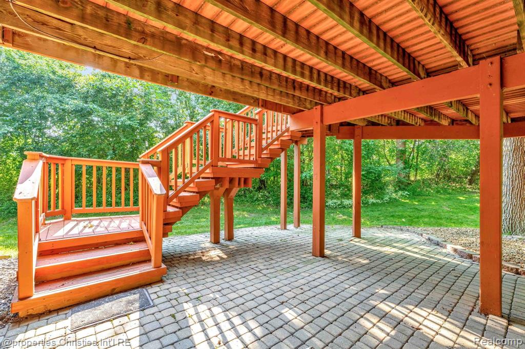 5641 SUSSEX Drive, Troy, MI 48098 — Photo 21