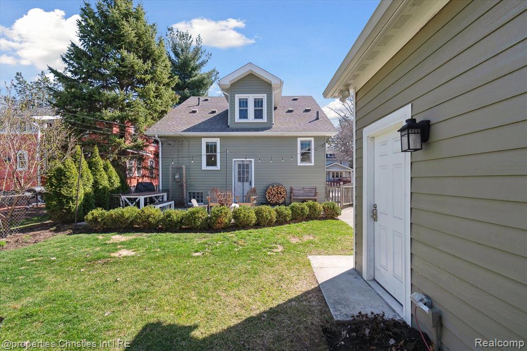 712 S LAUREL Street, Royal Oak, MI 48067 — Photo 43