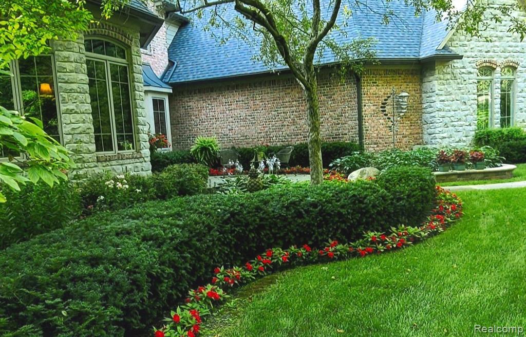 9018 CASCADE Drive, South Lyon, MI 48178 — Photo 36
