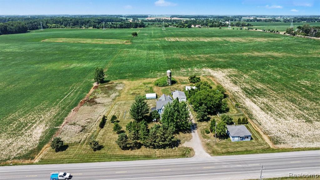 7815 E M 21, Corunna, MI 48817 — Photo 11