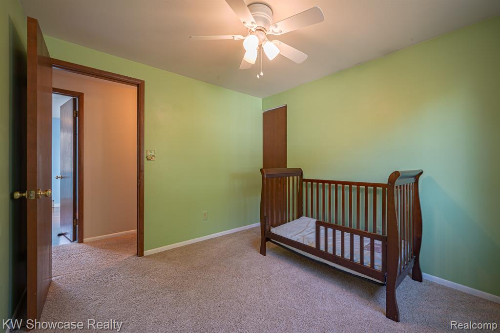 8621 OAKSIDE Avenue, Commerce Twp, MI 48382 — Photo 9