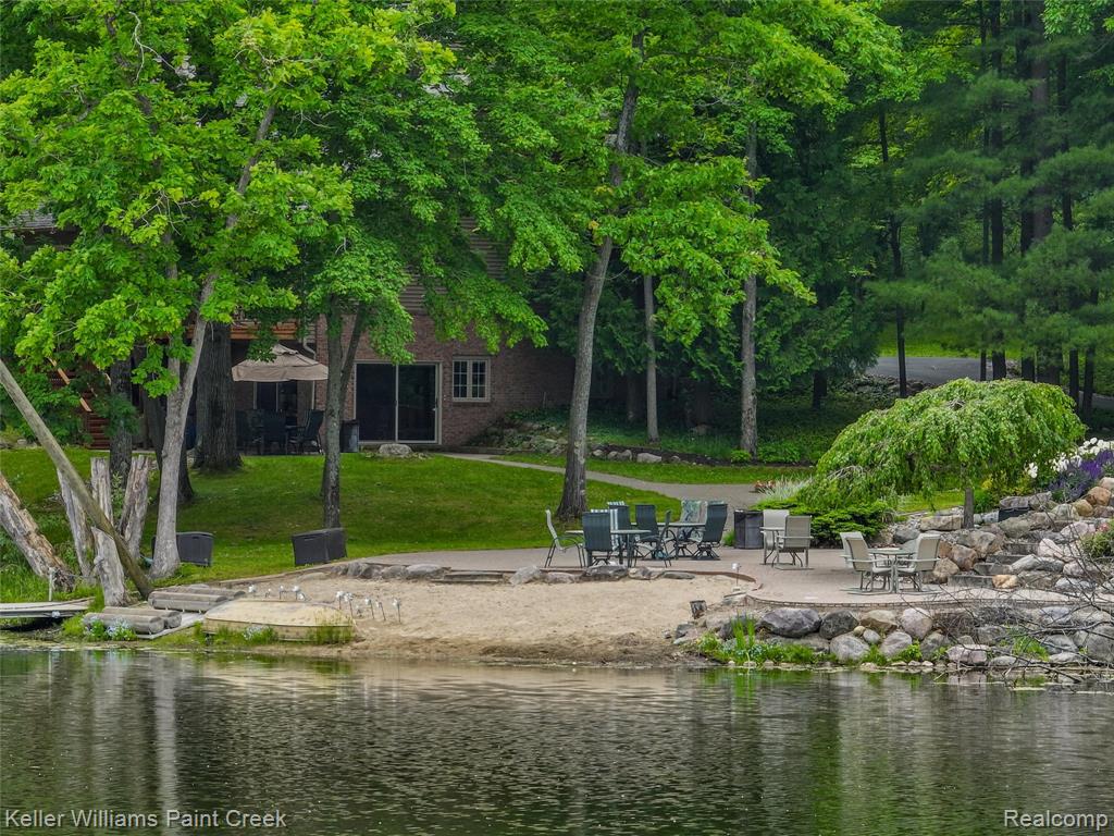 3120 Pond Road, Leonard, MI 48367 — Photo 92