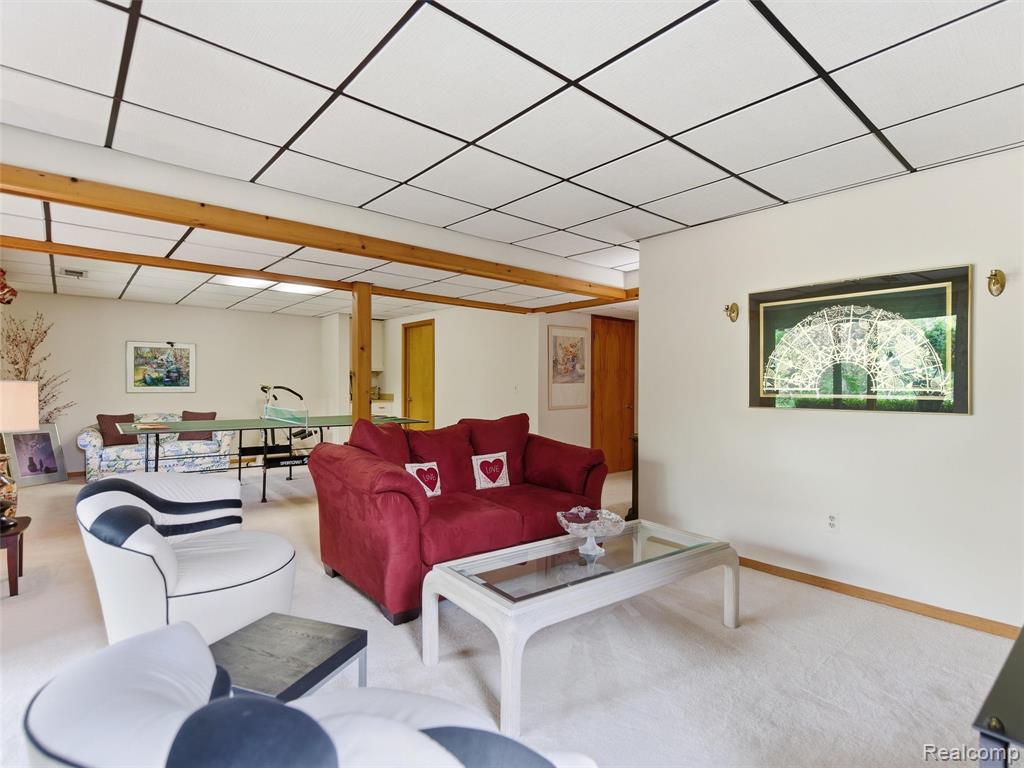 4261 Wabeek Lake Drive S, Bloomfield Hills, MI 48302 — Photo 38