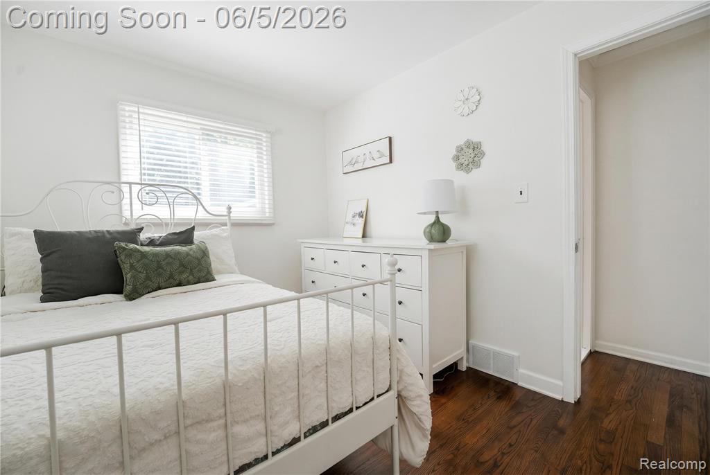 6848 Cardwell Street, Garden City, MI — Photo 12