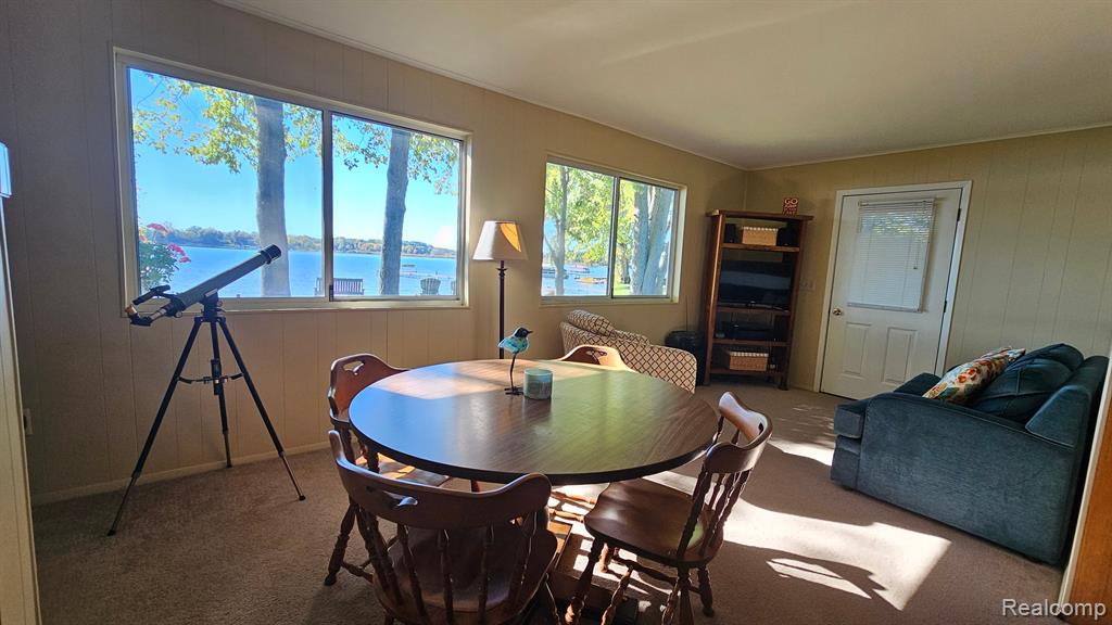 9940 BLUEWATER Drive, Pinckney, MI 48169 — Photo 5