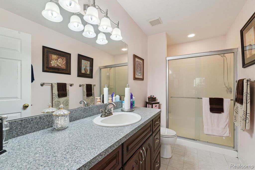 5563 PINEHURST Drive, 191, Trenton, MI 48183 — Photo 26