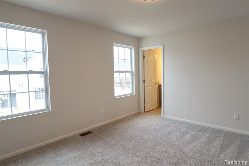 49575 LANTERN Way, Canton, MI 48188 — Photo 16