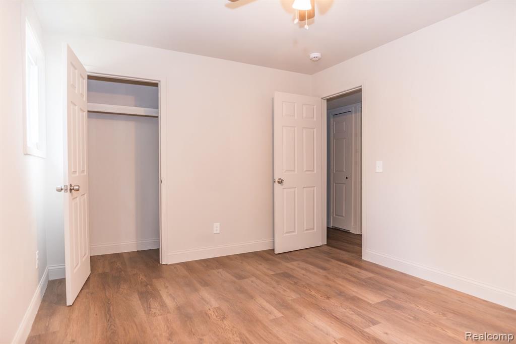9114 ISLAND Drive, Clay, MI 48001 — Photo 26