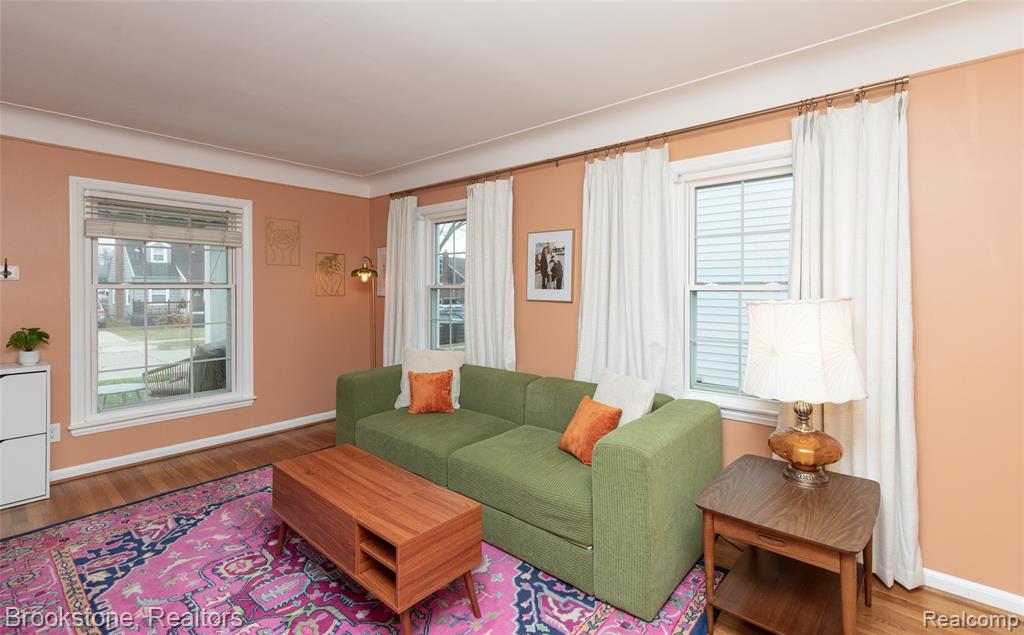 2156 Cambridge, Berkley, MI 48072 — Photo 14