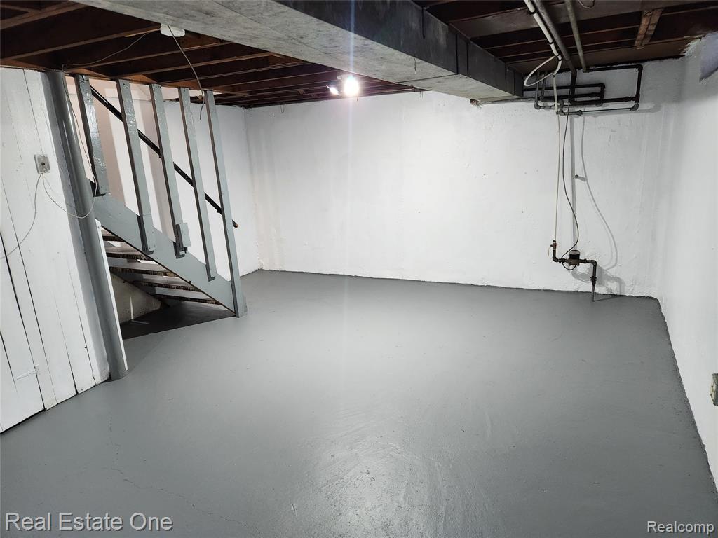 8741 W 9 Mile Road, Oak Park, MI 48237 — Photo 18