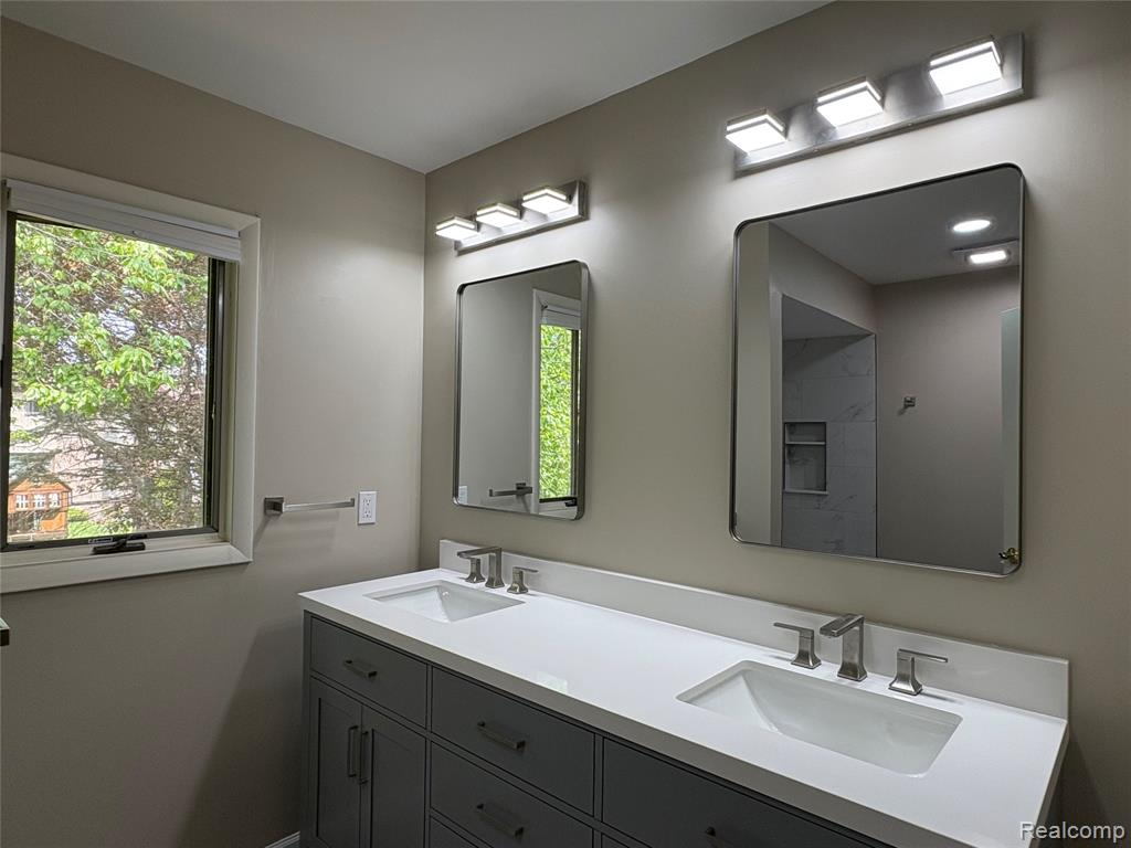 6464 DENTON, Troy, MI 48098 — Photo 24
