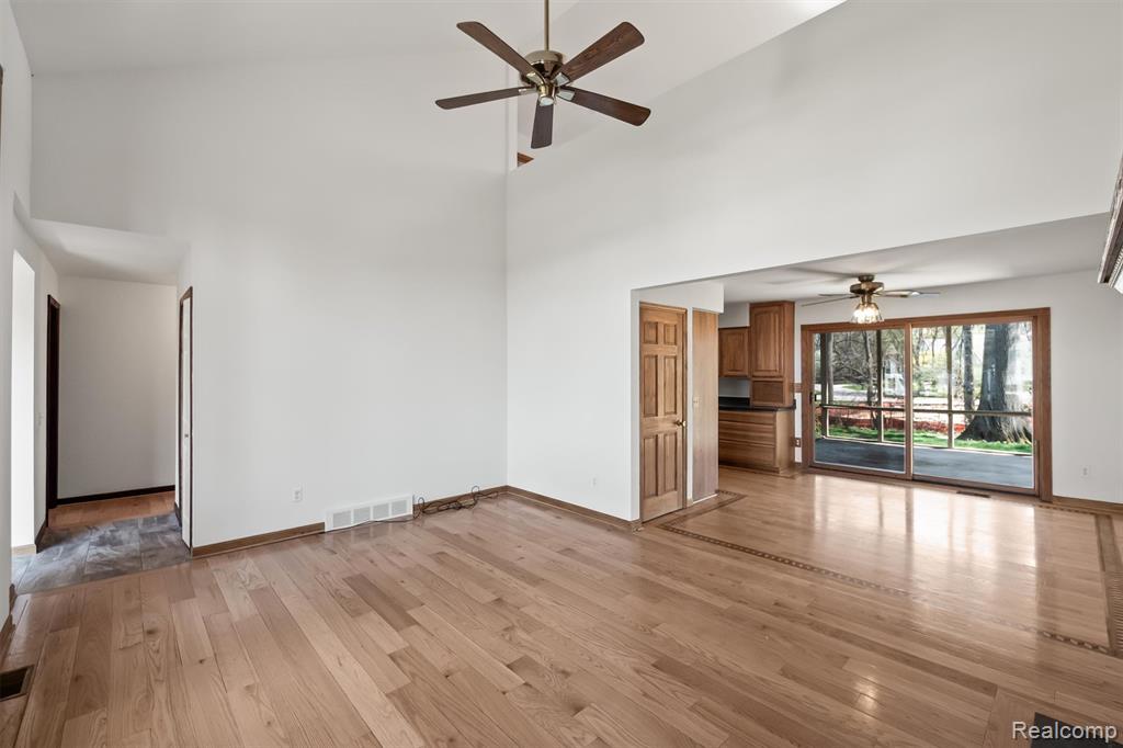 5461 Putnam Drive, West Bloomfield, MI 48323 — Photo 13