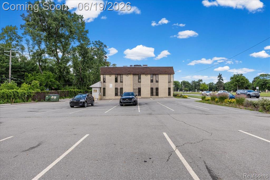 17421-17321 Telegraph, Detroit, MI 48219 — Photo 6