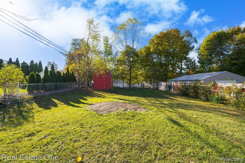 4281 Marcus Road, Waterford, MI 48329 — Photo 6
