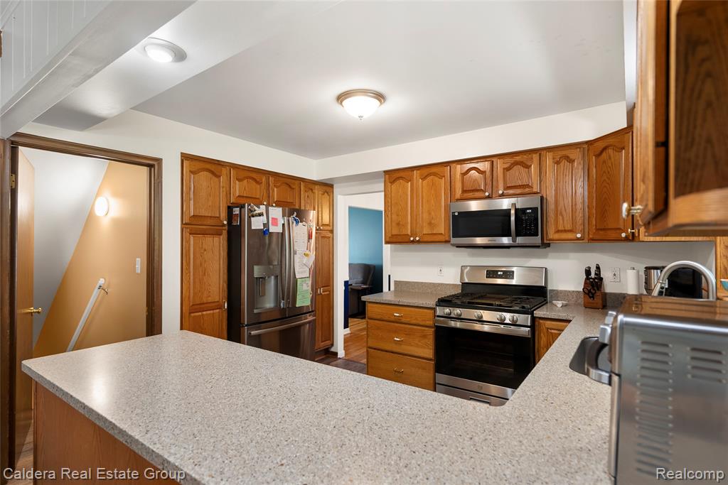 5781 Harlowe Drive, Shelby Twp, MI 48316 — Photo 11