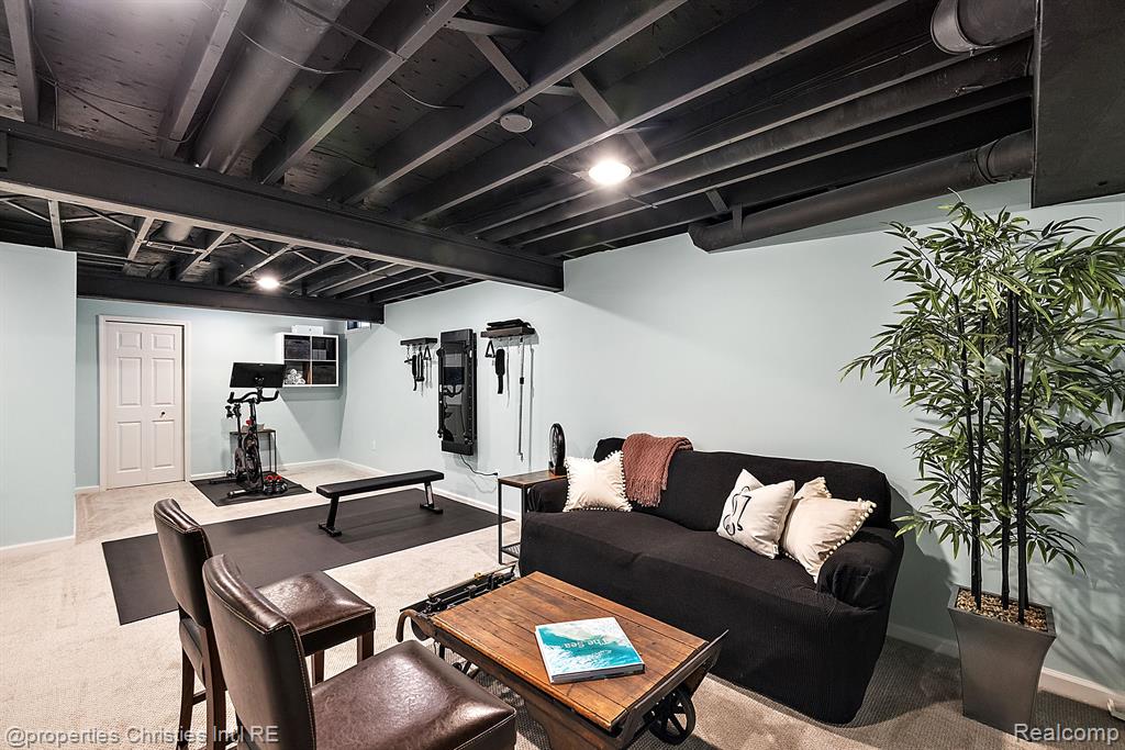 301 JAMES Circle, Royal Oak, MI 48067 — Photo 26