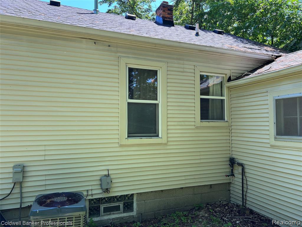 19925 Negaunee, Redford, MI 48240 — Photo 56