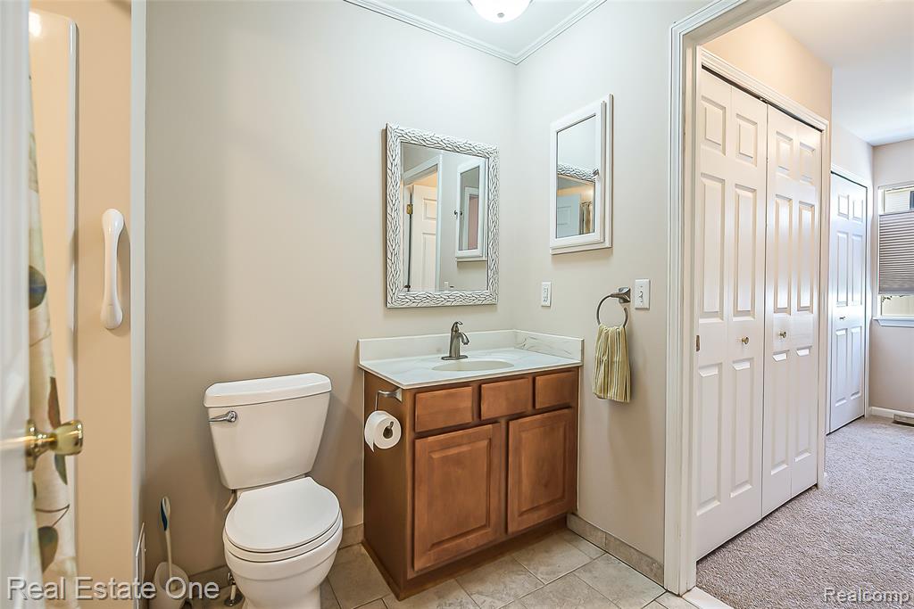 61726 VALLEY FORGE, South Lyon, MI 48178 — Photo 23