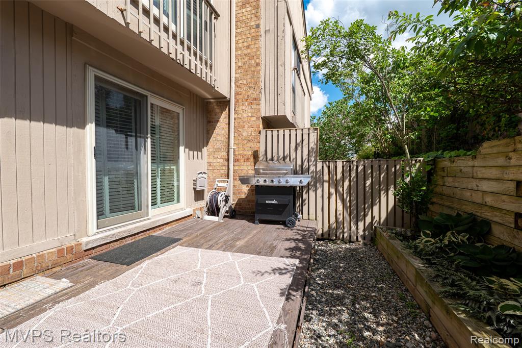 804 S Oak Brook Ridge Drive, 149, Rochester Hills, MI 48307 — Photo 41