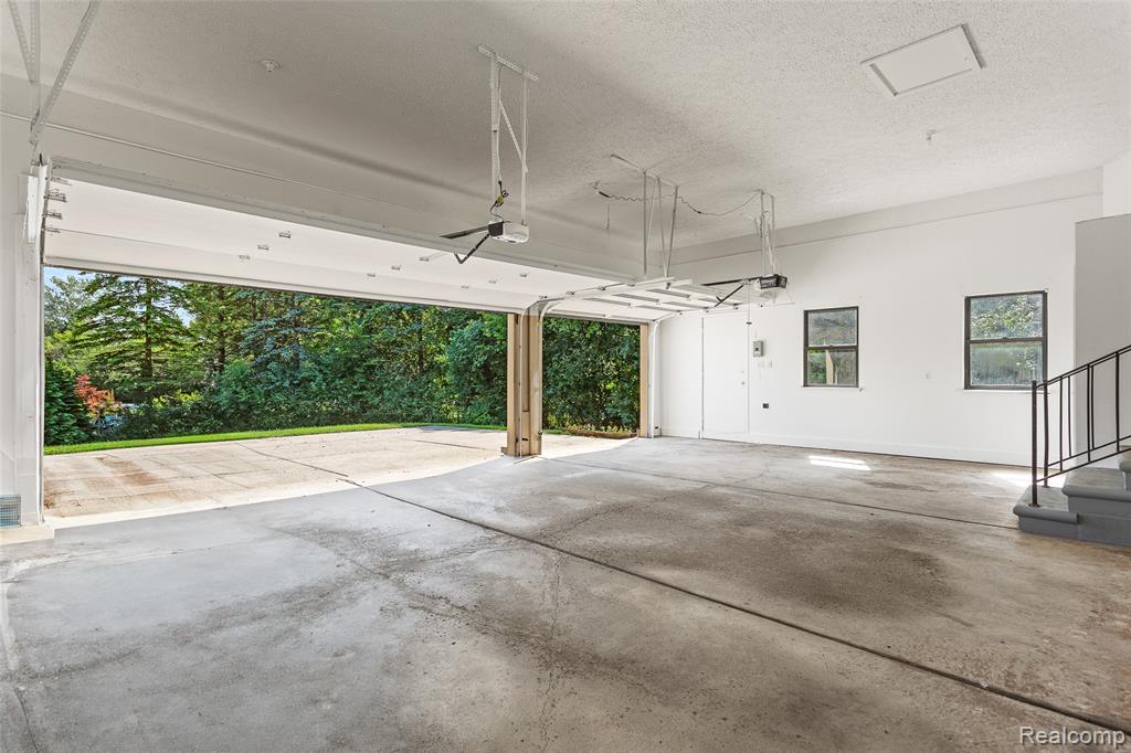 6890 Duchess Court, Troy, MI 48098 — Photo 49