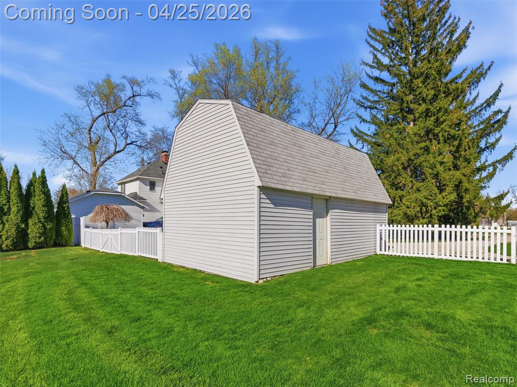 39001 Chartier Street, Harrison Township, MI — Photo 53
