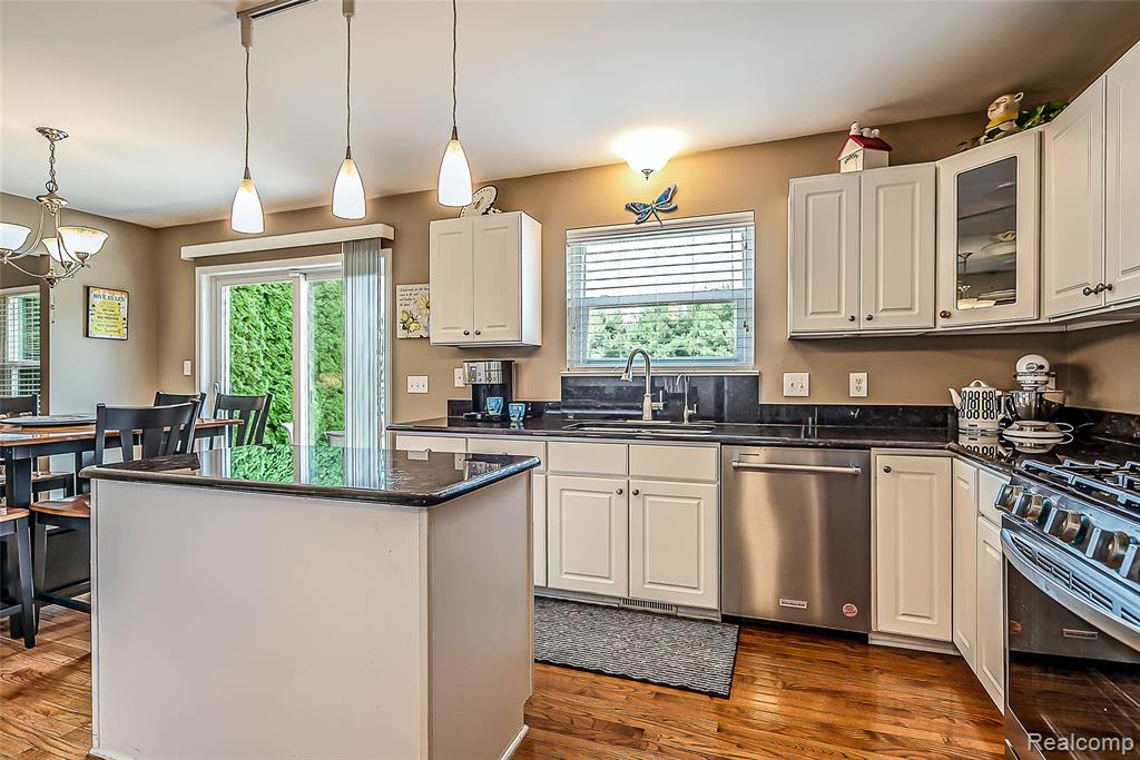 2116 Ore Creek Lane, Brighton, MI 48114 — Photo 14