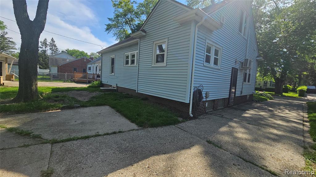211 Starr Avenue, Pontiac, MI 48341 — Photo 4