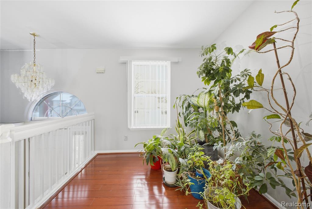 6015 Edmund Street, Romulus, MI, 48174