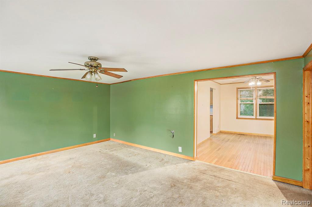 8123 Janis Street, Shelby Twp, MI 48317 — Photo 7