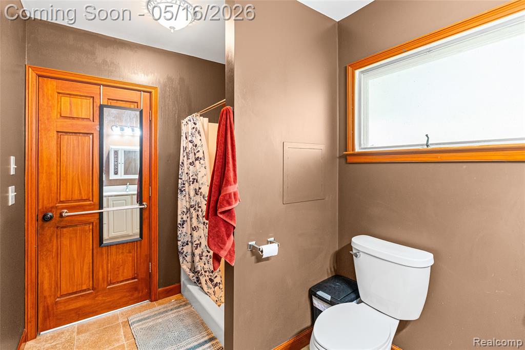 6383 Lapeer Road, Burton, MI 48509 — Photo 20