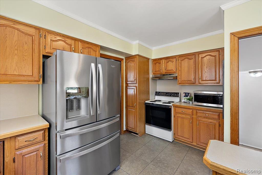 713 Knowles Street, Royal Oak, MI 48067 — Photo 8